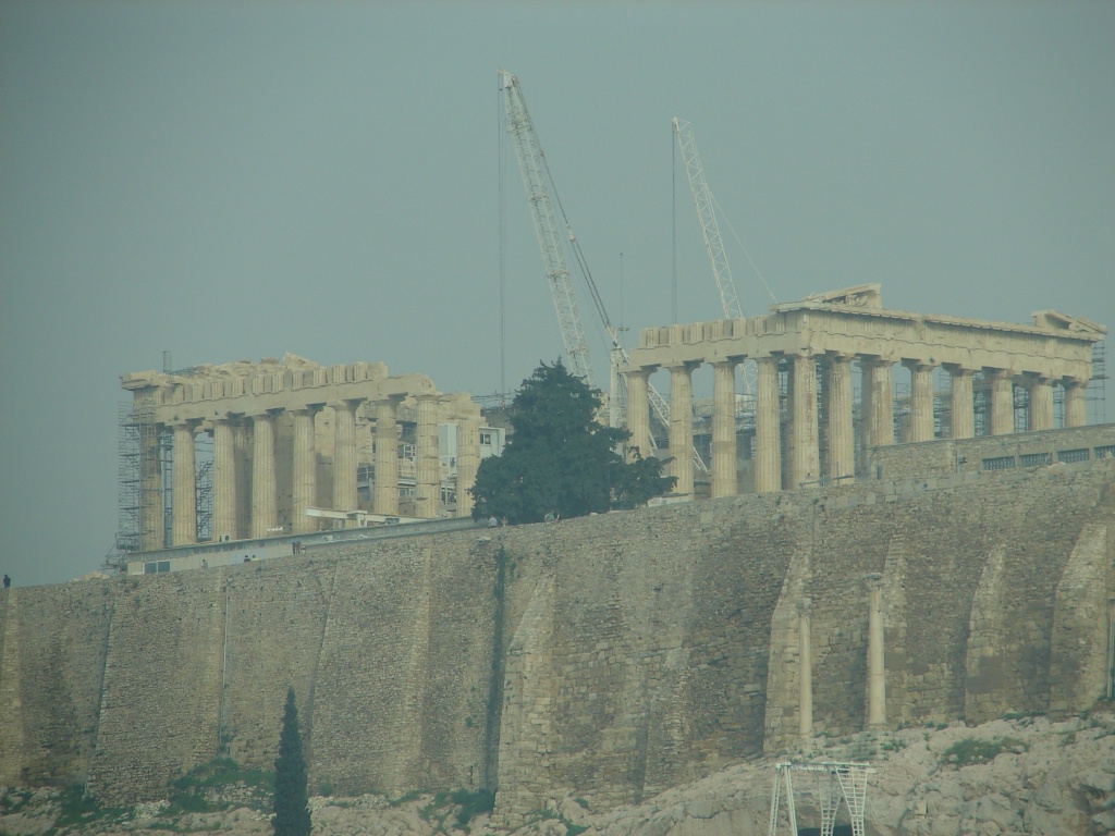 2008/03(March)/AroundTheWorld/Greece/1024x768_Parthenon sits on Acropolis and is being repaired.jpg